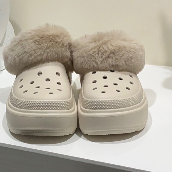 Women's Beige Fur-Lined Clogs - Picture 1 of 6